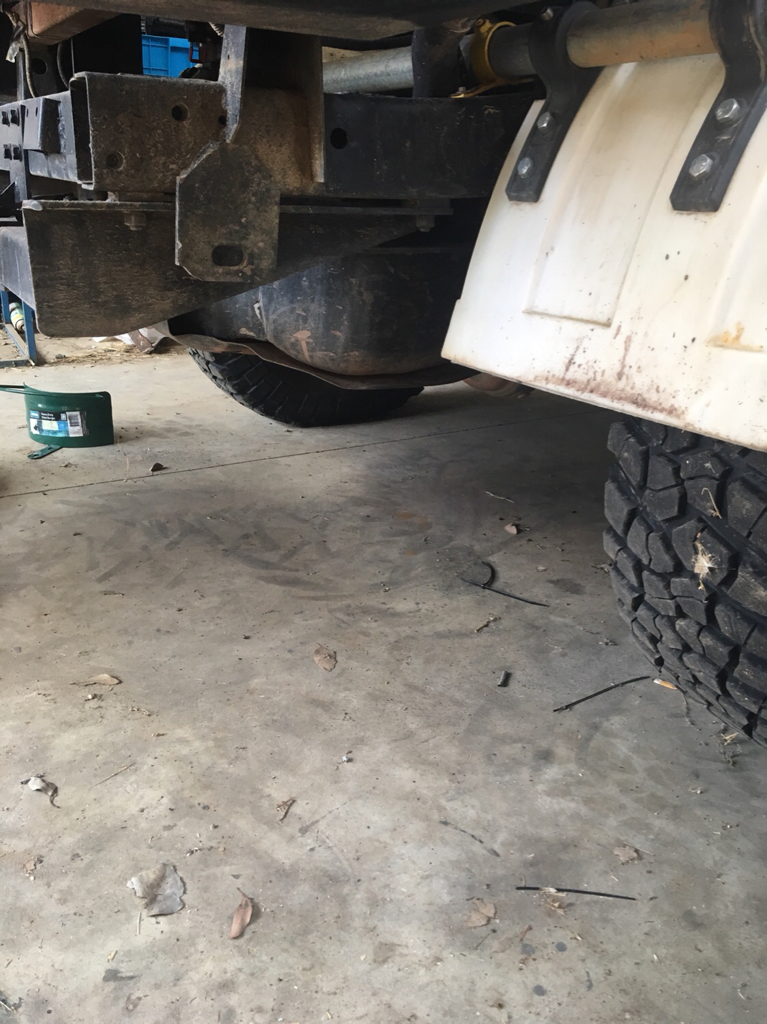 GQ Ute fuel tank location